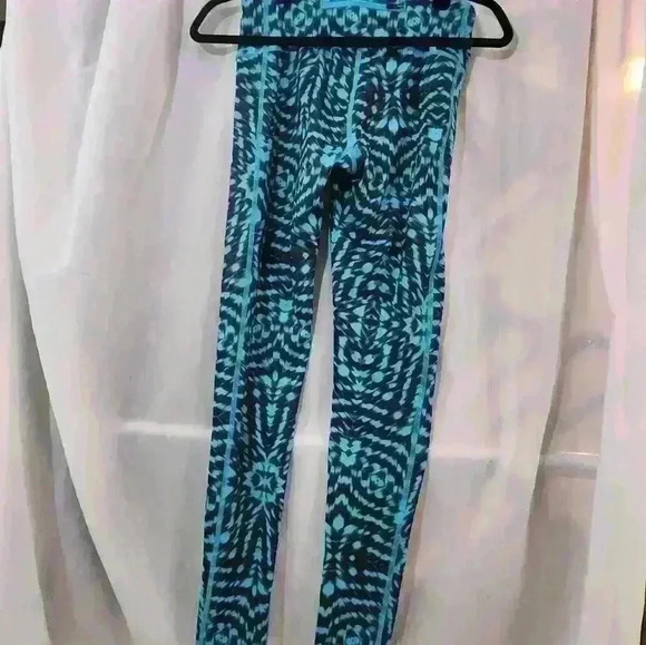 Zella, work out leggings - Picture 2 of 4